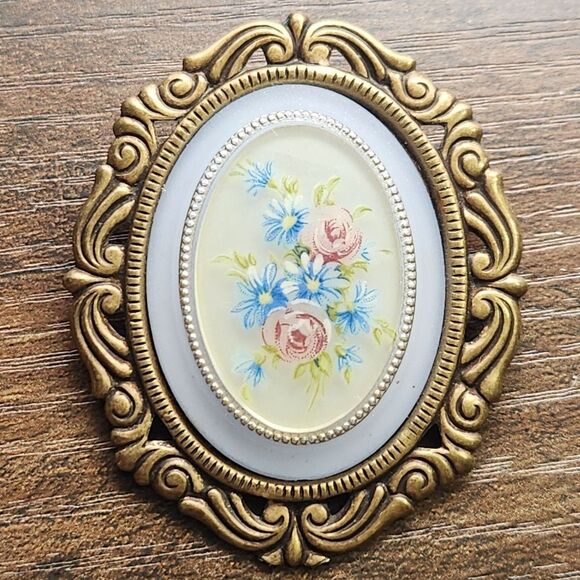 Vintage Victorian Revival Floral Brooch Pink Rose Blue Daisy Ornate Brass 2.25" - Picture 8 of 8